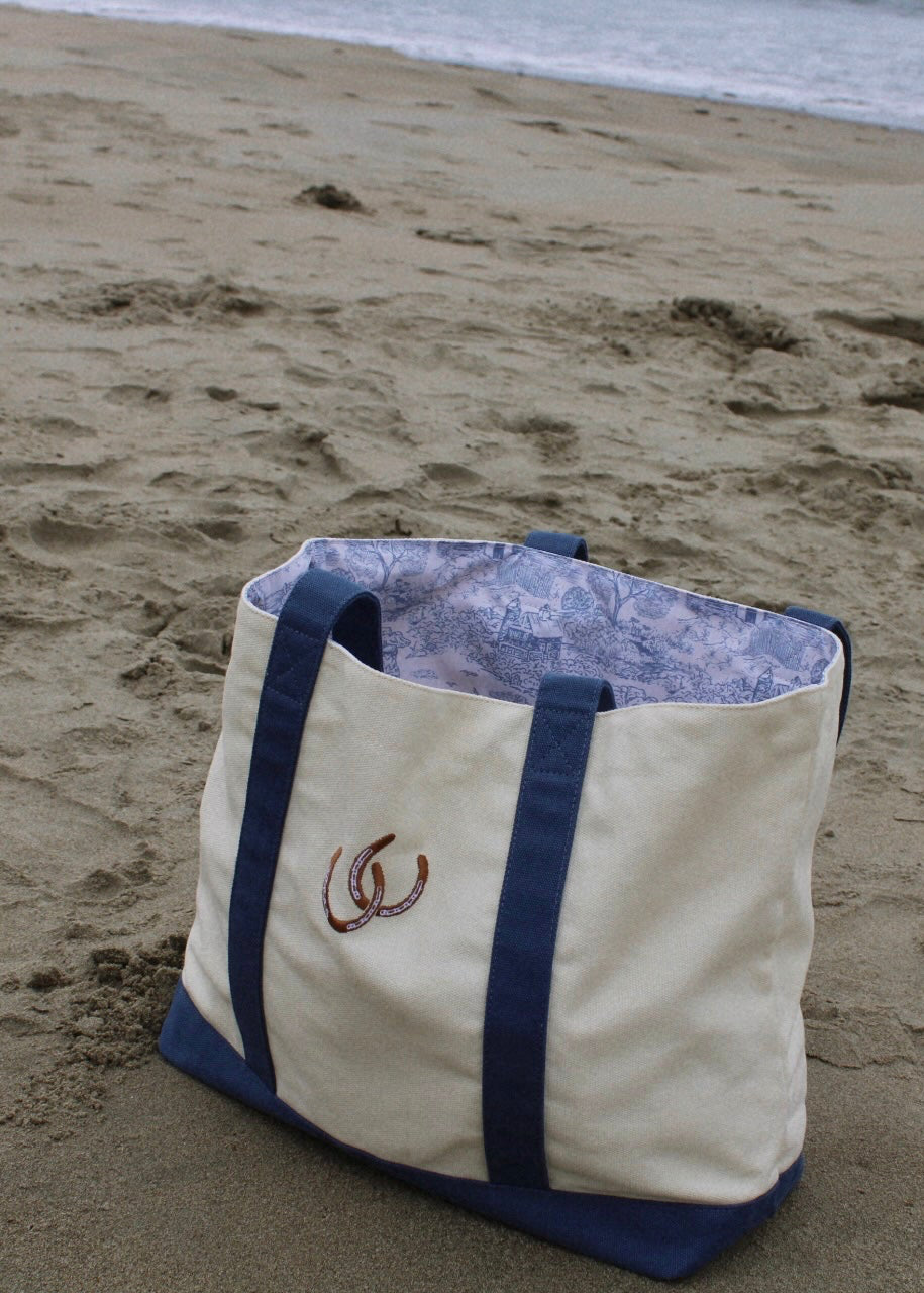 WEEKENDER TOTE